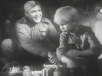 Кадр из фильма «Сын полка»